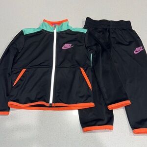 NWOT Kid’s Sportswear Illuminate Tricot Tracksuit 2T